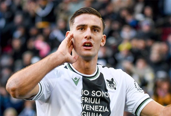 24岁的意甲红星很疯狂吗?在获得点球后 没有人注意它 并当场被替换!